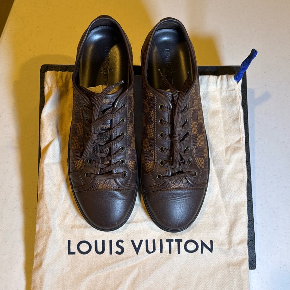 Louis Vuitton Sneaker Shoes Men in color brown
